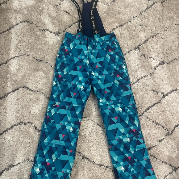 Girls Kamik Ski Pants and Killtex Jacket - Picture 7 of 10